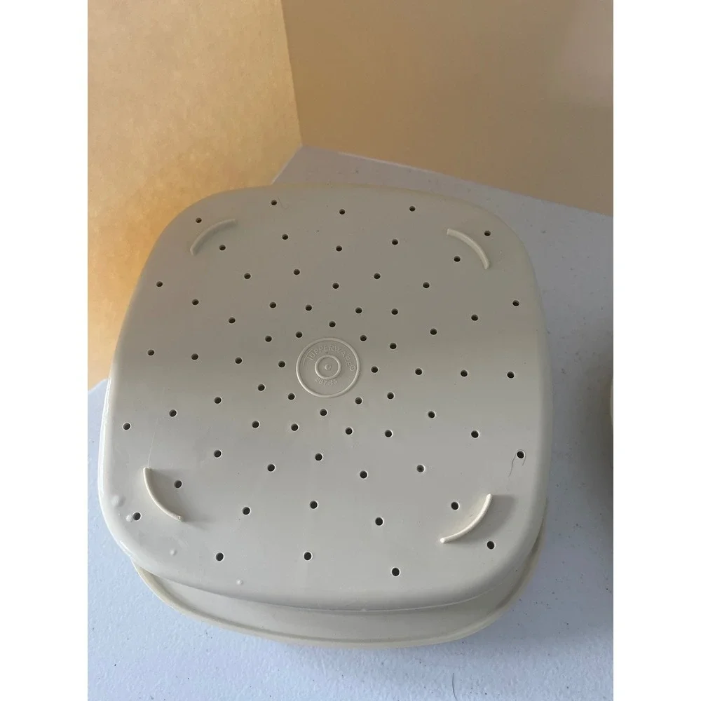 Tupperware vintage multi